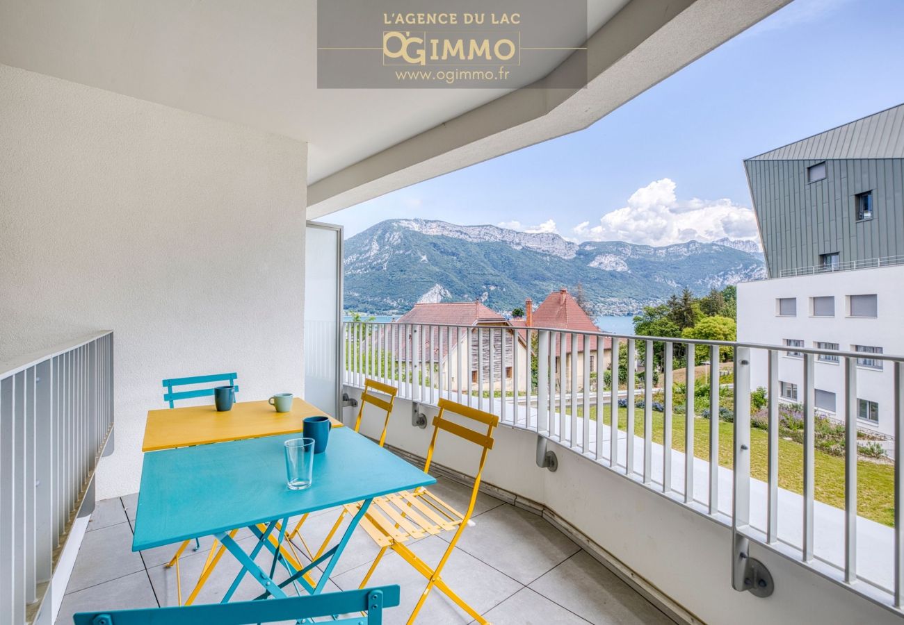 Apartment in Annecy - View Point Blue Lake 4* - Vue lac & proche vieille