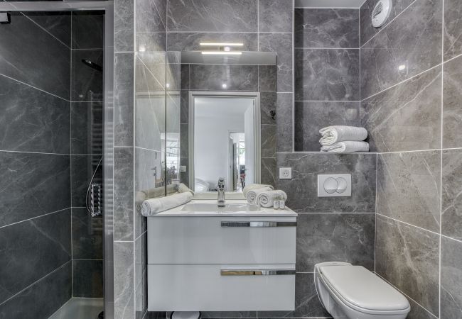 Apartment in Annecy - View point Castle 4* - OG IMMO Apartment in Annecy - View point Castle 4* - OG IMMO