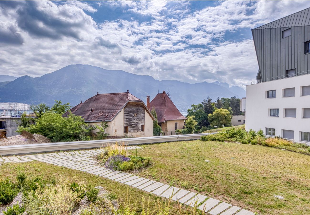 Apartment in Annecy - View Point beach 4* - OG IMMO