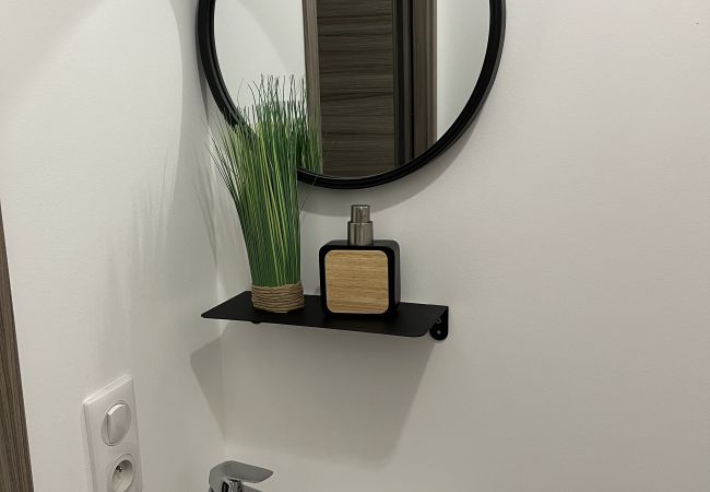 Apartment in Annecy - Paradis vue Lac et Montagnes 4* Apartment in Annecy - Paradis vue Lac et Montagnes 4*