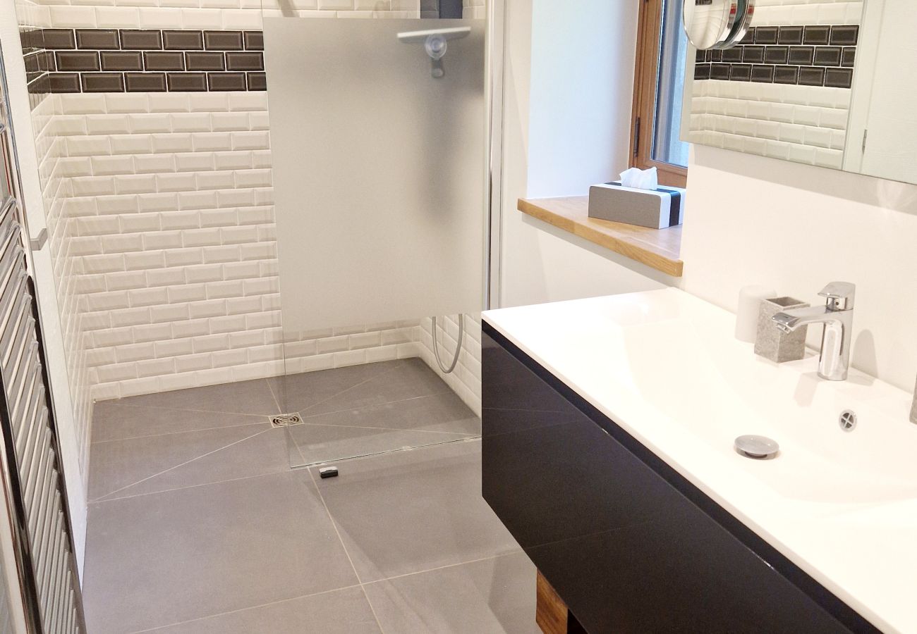 Country house in Veyrier-du-Lac - Villa Savoie 5* - OG IMMO