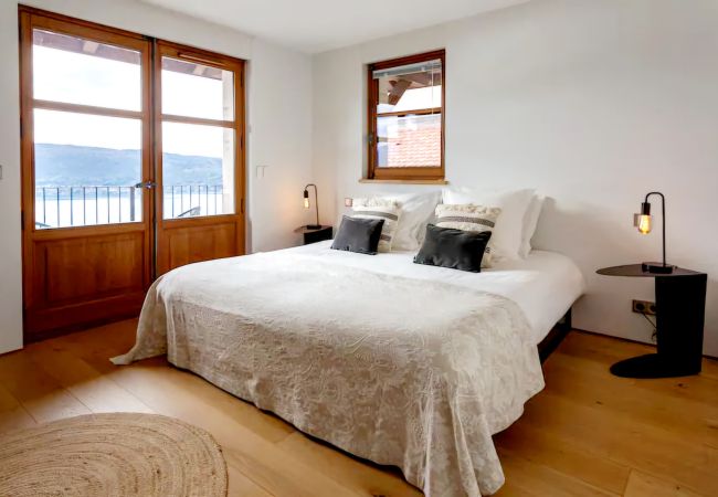 Country house in Veyrier-du-Lac - Domaine Bonaparte 5* - OG Immo Country house in Veyrier-du-Lac - Domaine Bonaparte 5* - OG Immo