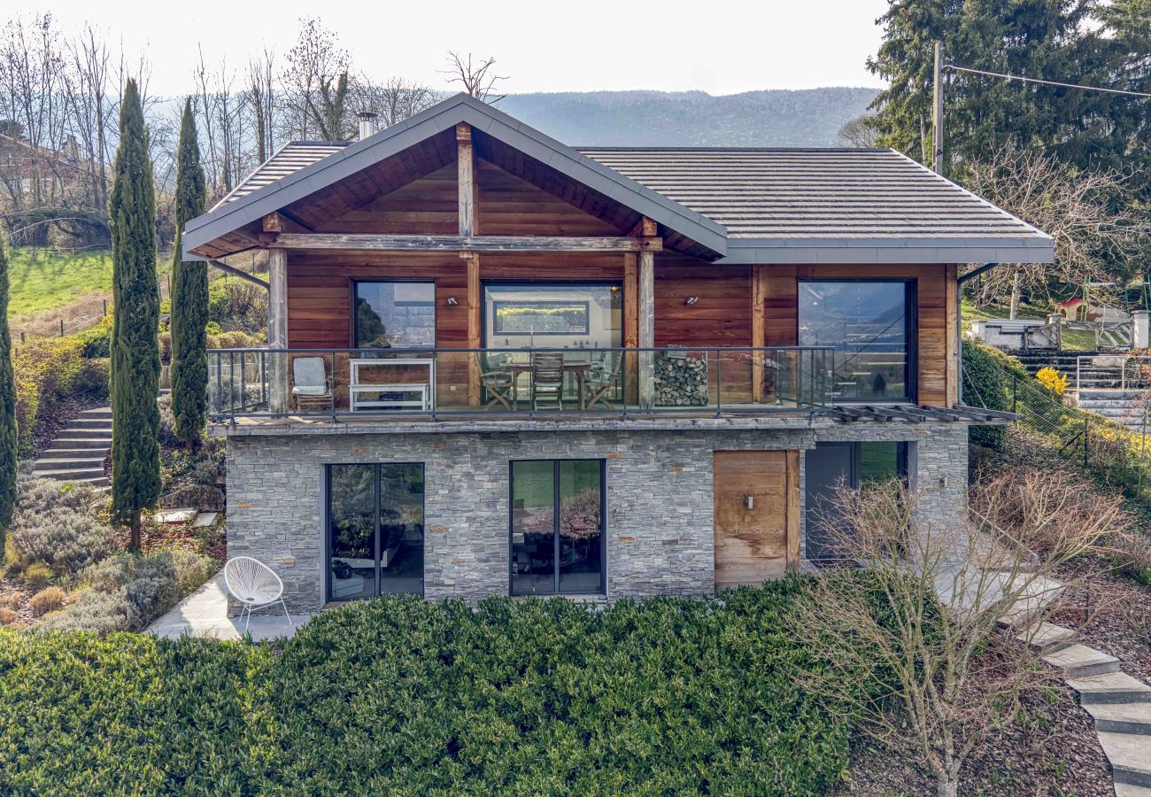 Villa/Dettached house in Saint-Jorioz - Wooden Villa Saint Jorioz