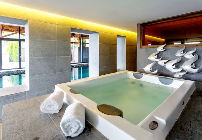 Villa en Veyrier-du-Lac - Villa Joséphine 5* - OG IMMO Villa en Veyrier-du-Lac - Villa Joséphine 5* - OG IMMO