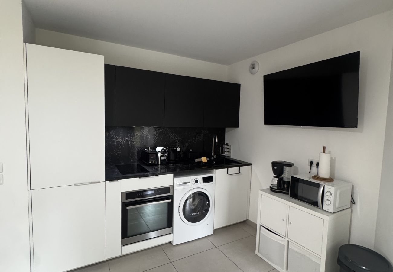 Apartamento en Annecy - View Point Mountain Lake 4*