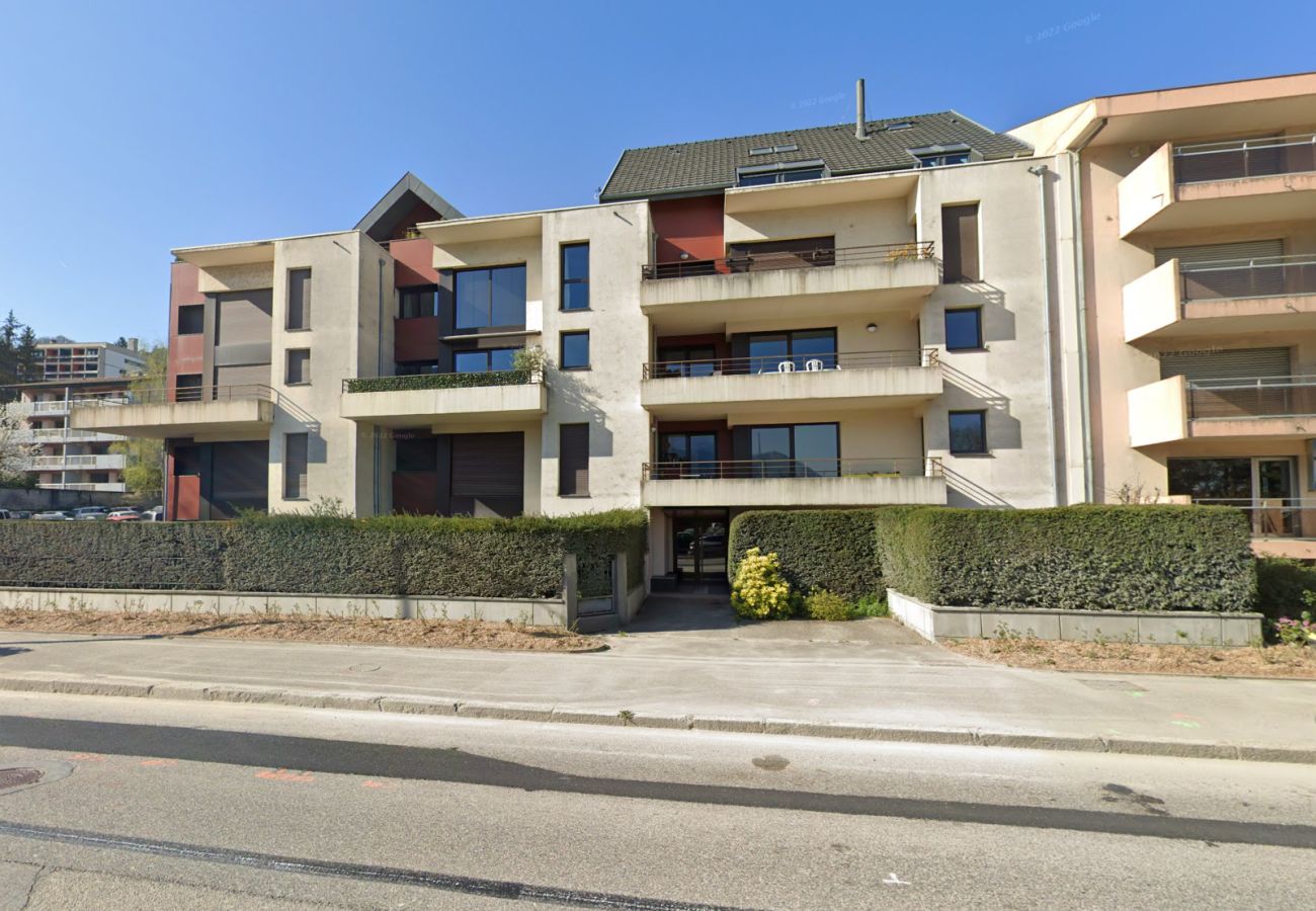 Apartamento en Annecy - T2 Haut Standing Hypercentre pieds dans l`eau Apartamento en Annecy - T2 Haut Standing Hypercentre pieds dans l`eau