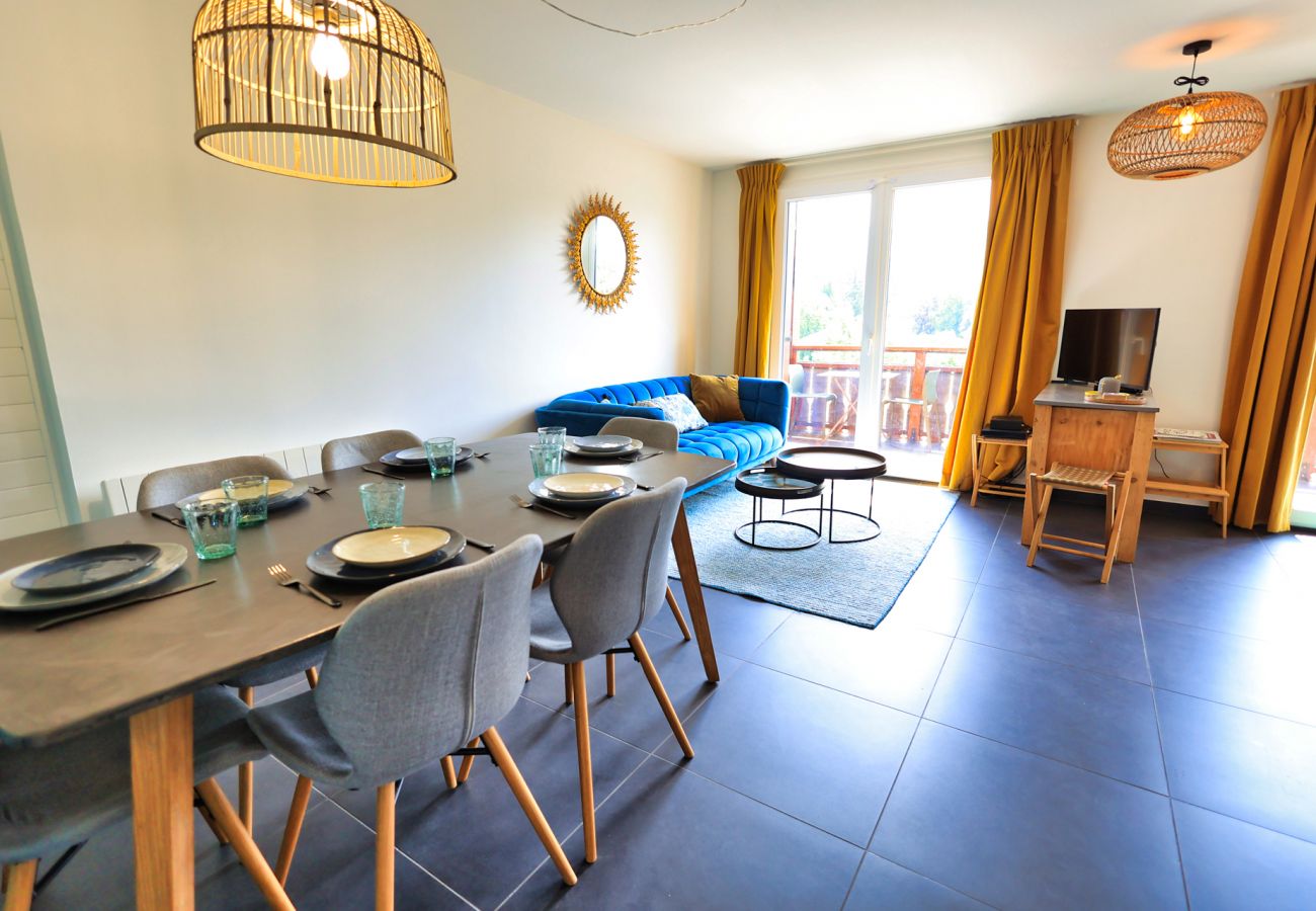 Appartement à Menthon-Saint-Bernard - Plein Ouest entre lac et montagne - OG IMMO
