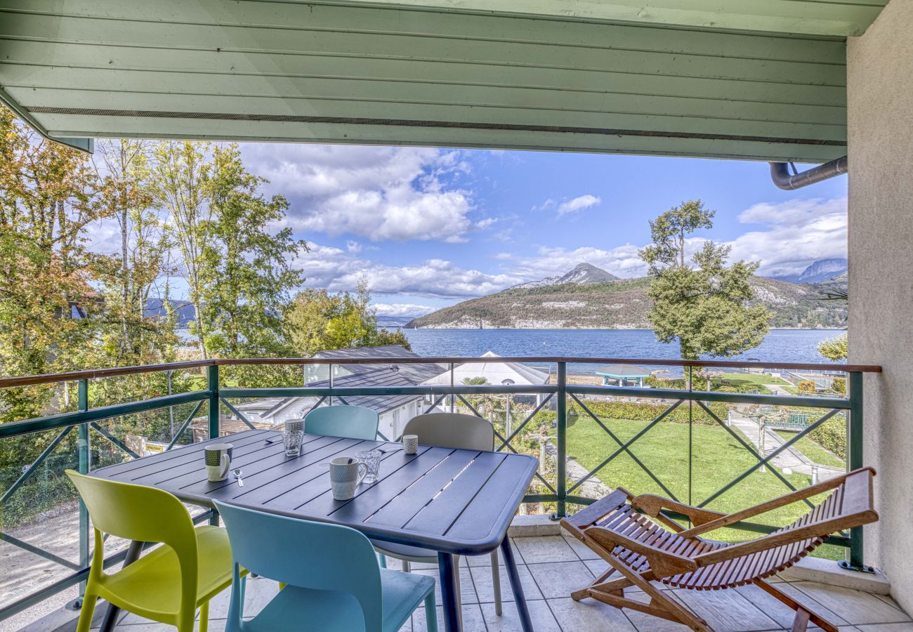 Appartement à Duingt - La plage privée du lac