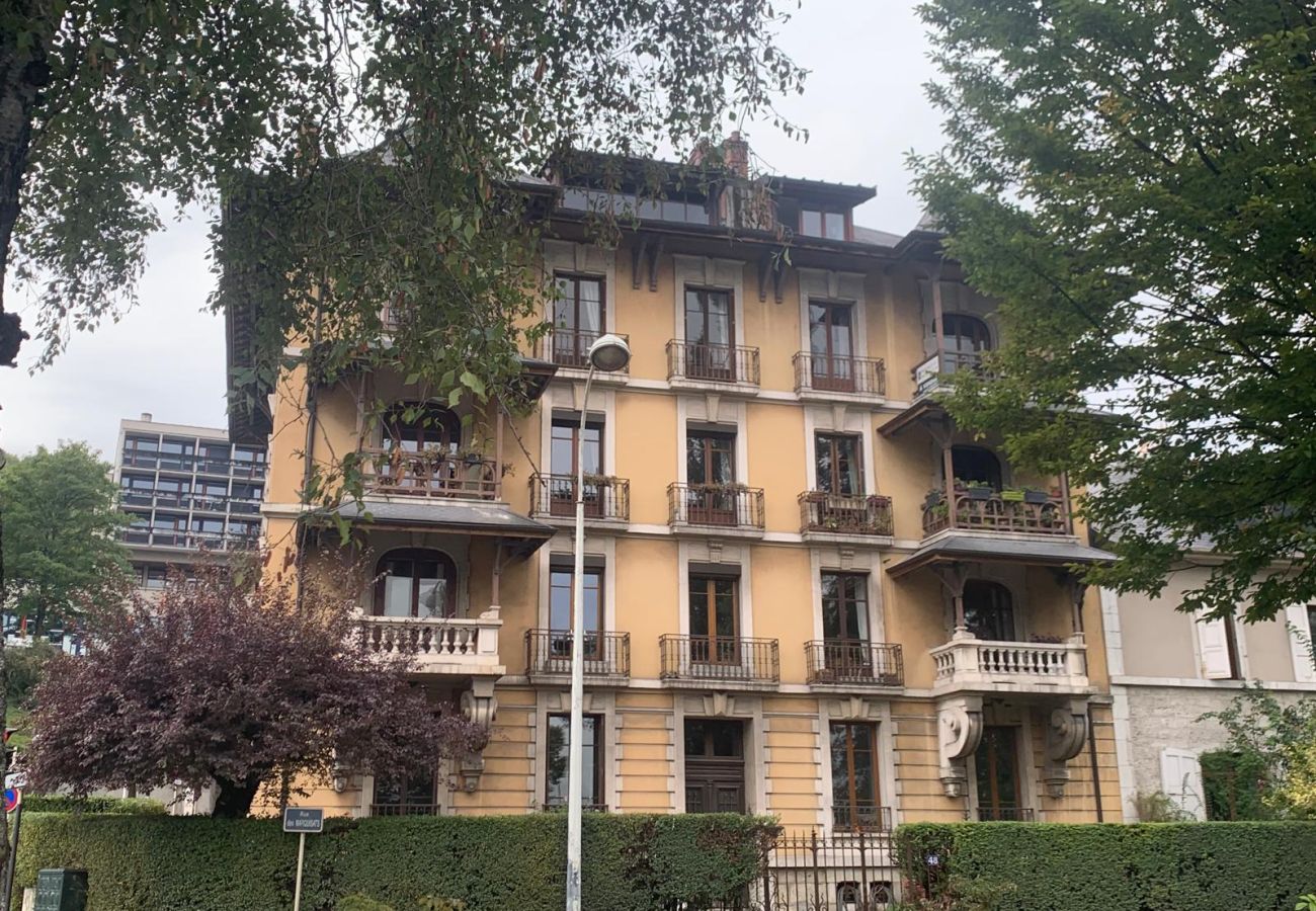 Appartement à Annecy - La marina du lac