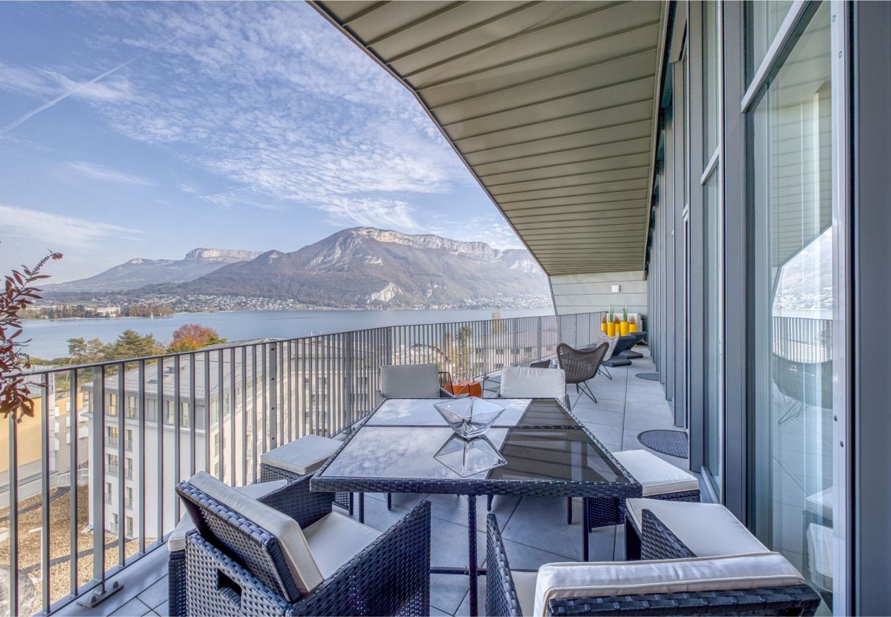 Appartement à Annecy - Le Saphir 5* - Vue panoramique sur le lac d'Annecy