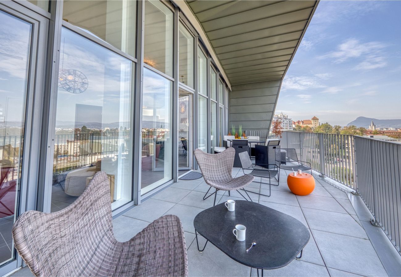 Appartement à Annecy - Le Saphir 5* - Vue panoramique sur le lac d'Annecy